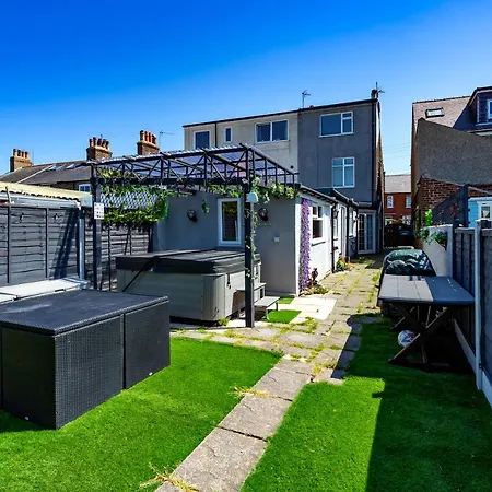 Wavecrest Cottage - Characterful 3 Bedroom Holiday Cottage Flamborough Exterior photo